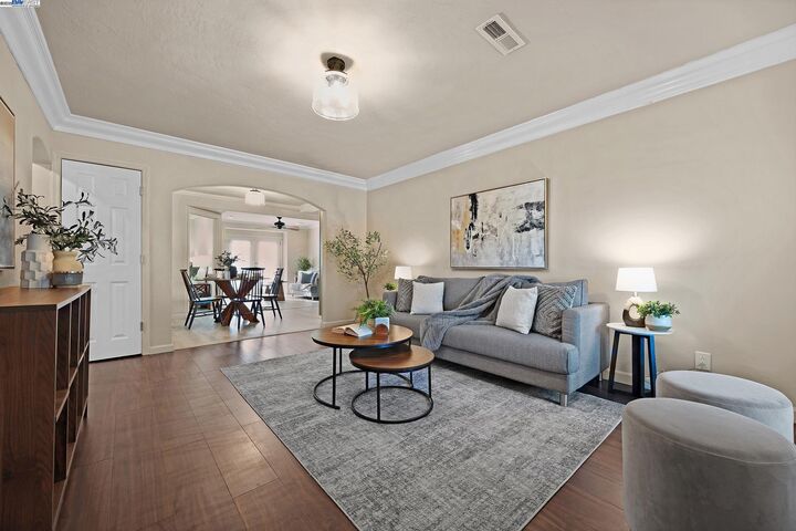 Property Photo: 1935 Pine St CA 94551