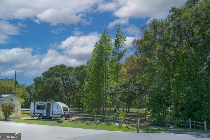 Property Photo: 107 Elmo H Circle GA 31558