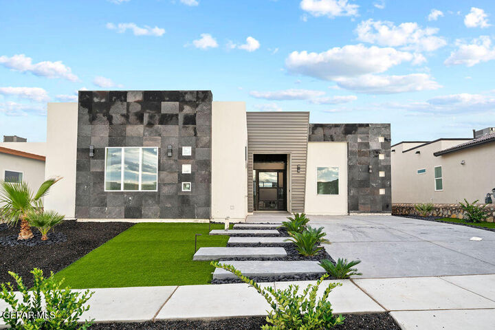 1352 Costanzo Place  El Paso TX 79928 photo