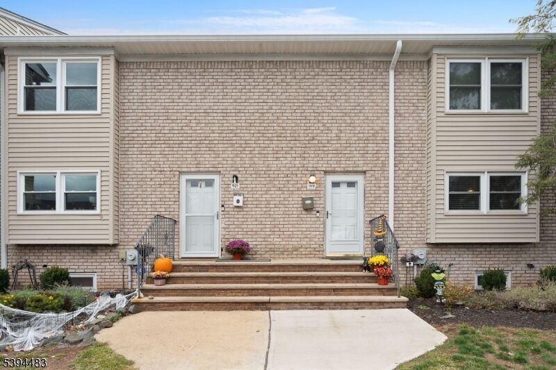 Property Photo:  919 Robin Rd  NJ 08844 