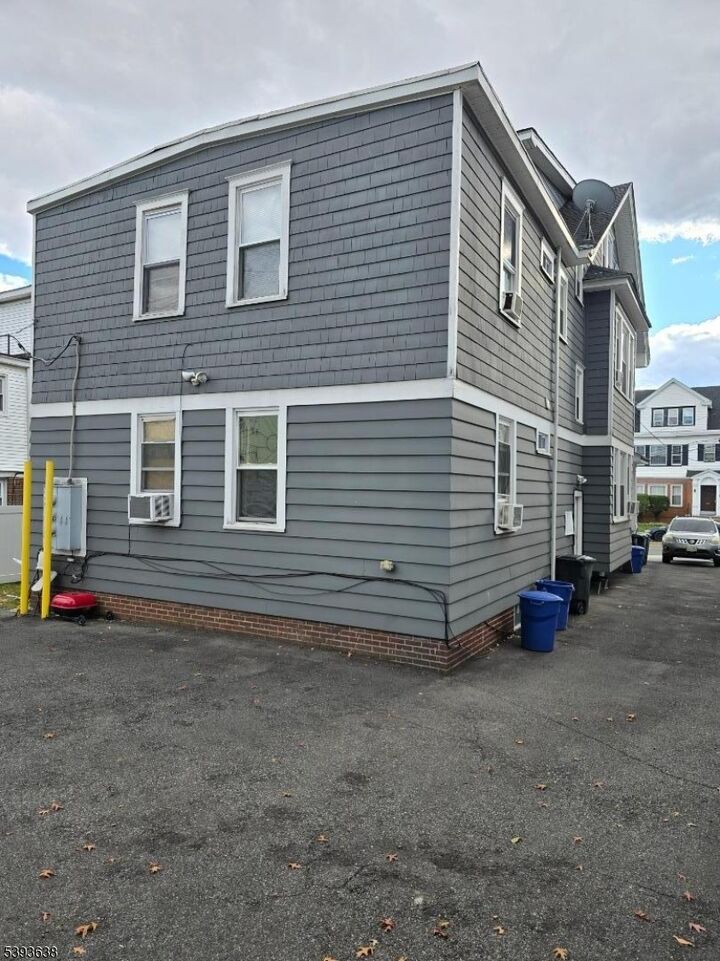 Property Photo: 91 Vassar Ave NJ 07112