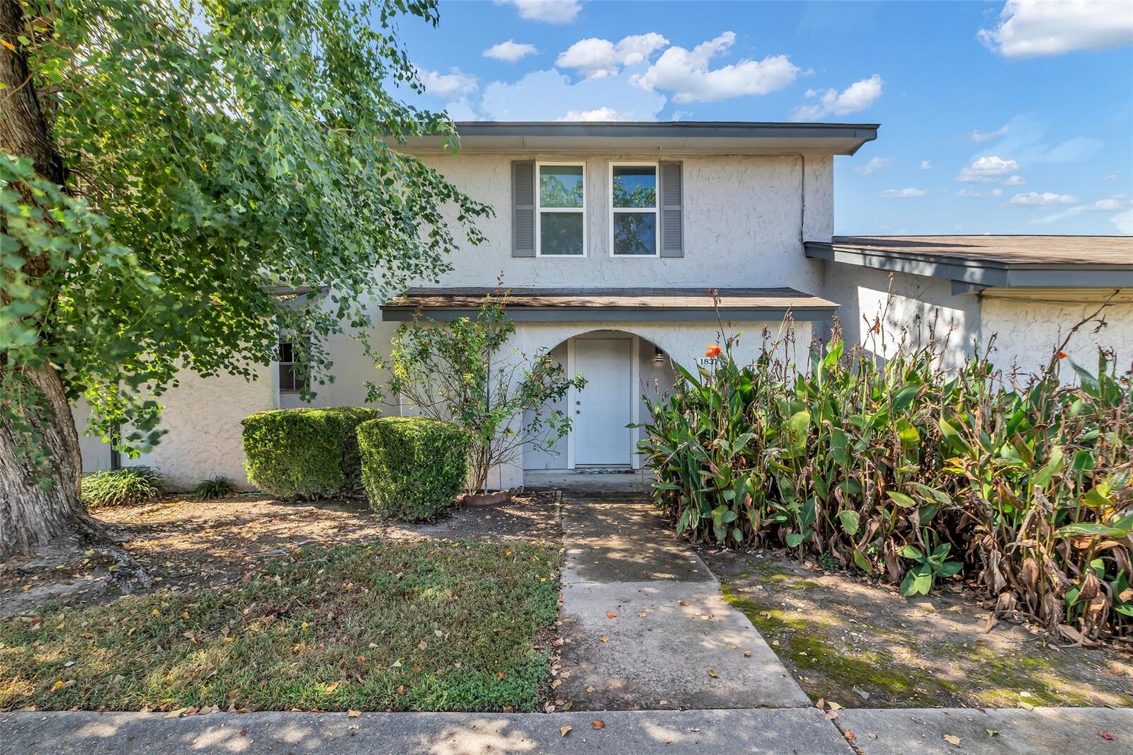 Property Photo:  1831 Country Village Boulevard  TX 77338 