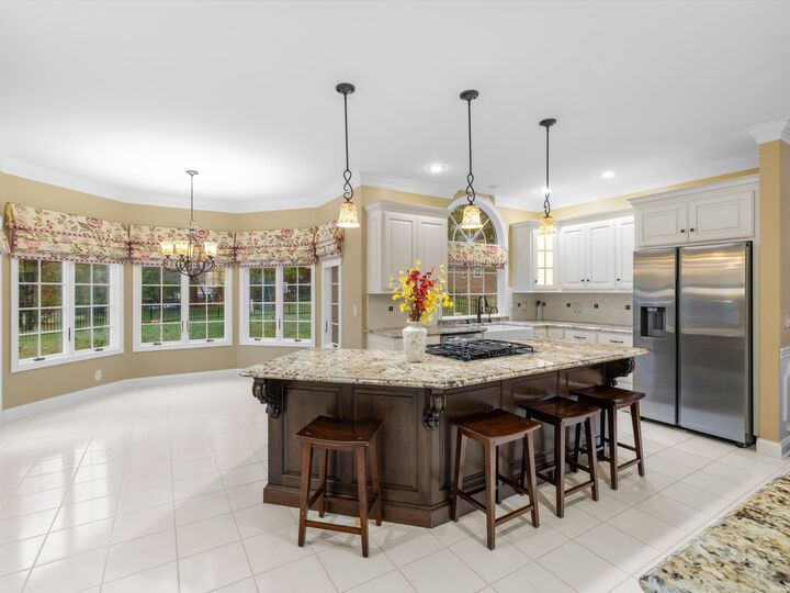 Property Photo:  2055 Claybrook Court  IN 47630 