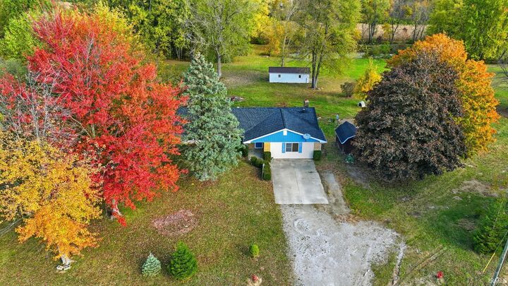 Property Photo: 4395 E Lincolnway Road IN 46725-9052