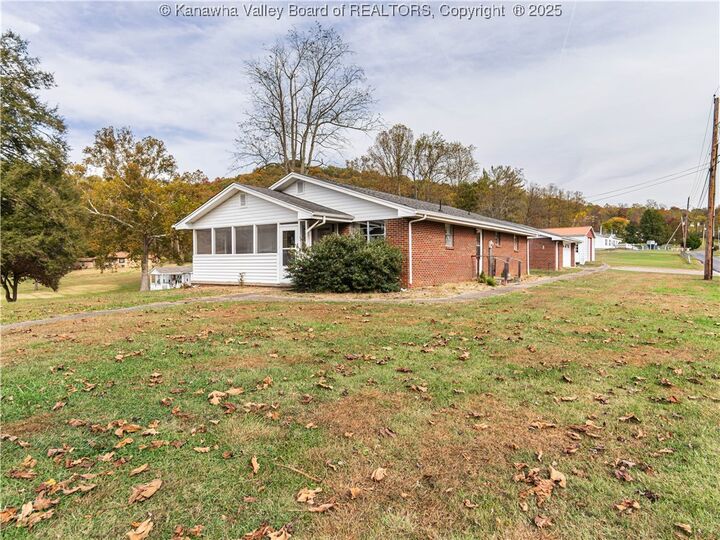 525 Wythal Road  Saint Albans WV 25177 photo