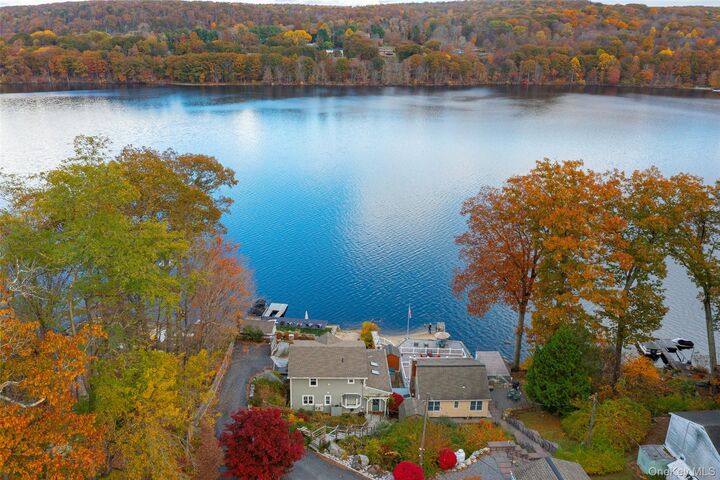 70 Lakeview Drive  Holmes NY 12531 photo