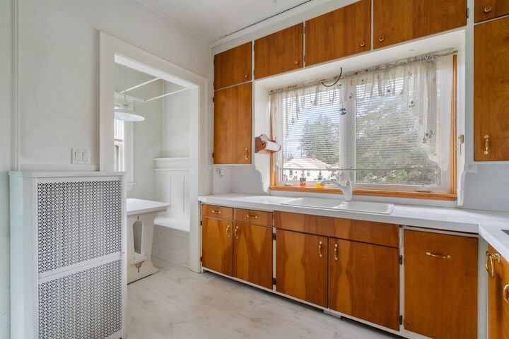 Property Photo: 405 4th St MN 55720