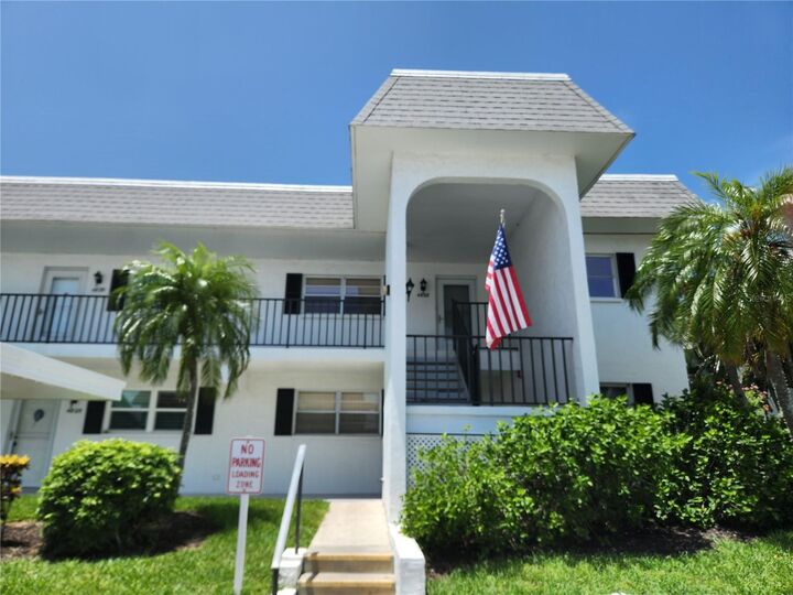 Property Photo: 4832 Independence Drive FL 34210