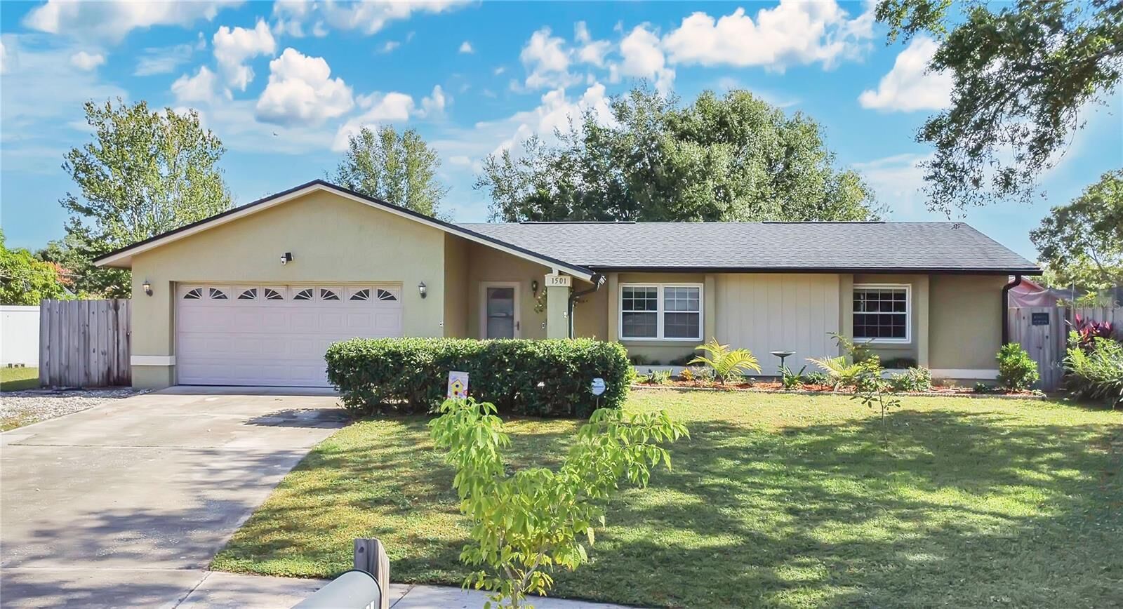 Property Photo:  1501 Gelm Court  FL 32825 