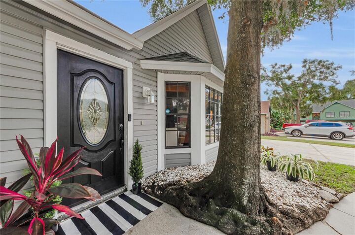 Property Photo:  1916 River Crossing Drive  FL 33596