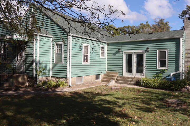 Property Photo: 15035 Kenton Avenue IL 60445