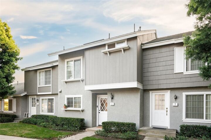 Property Photo: 5 Foxhollow CA 92614