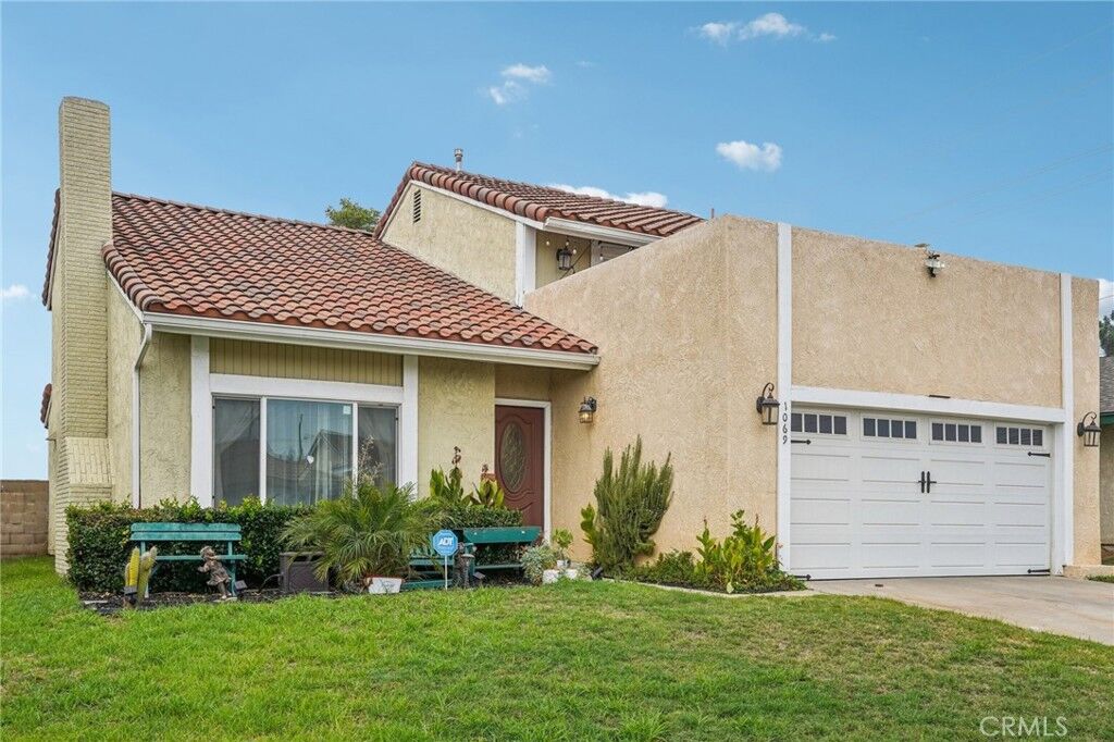 Property Photo:  1069 N Darfield Avenue  CA 91724 