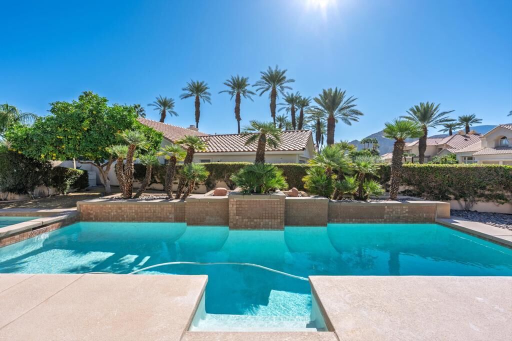 Property Photo:  78965 Indian Wood Court  CA 92253 