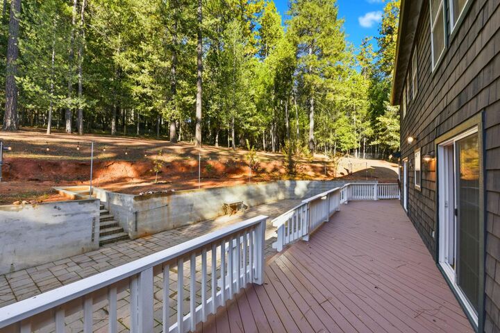 Property Photo:  2750 Kingfisher Lane  CA 95709 