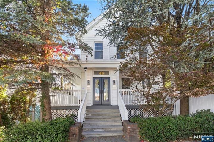 Property Photo:  46 Garden Place  NJ 07020 