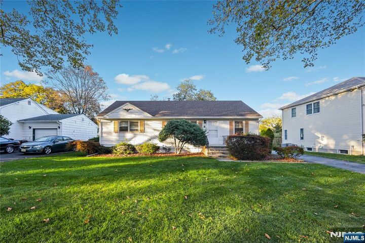 Property Photo:  83 Birchwood Road  NJ 07652