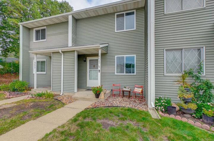 Property Photo: 405 Robert Street S MN 55107
