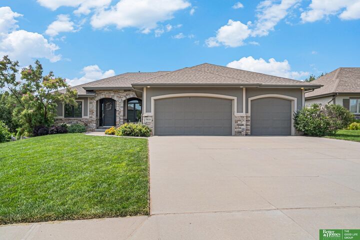 Property Photo:  7510 S 103 Avenue  NE 68128