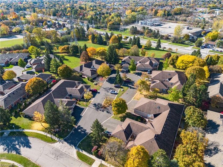 Property Photo: 75 Beasley Crescent 9 ON N1T 1P5