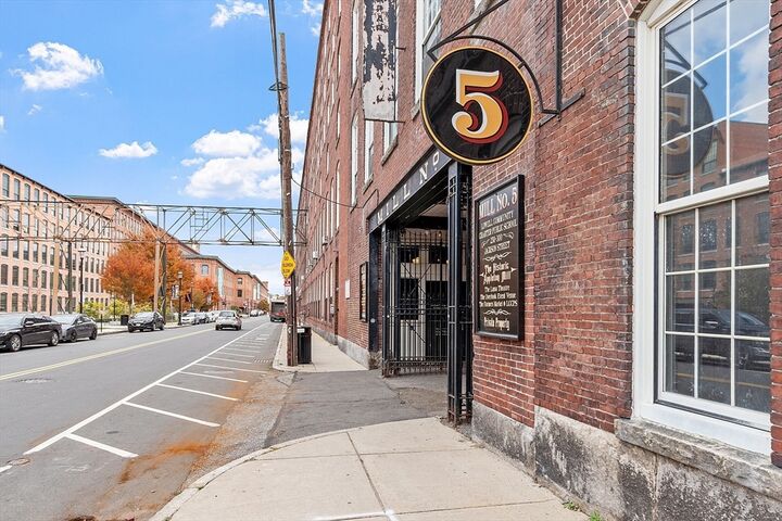 240 Jackson Street 623  Lowell MA 01852 photo