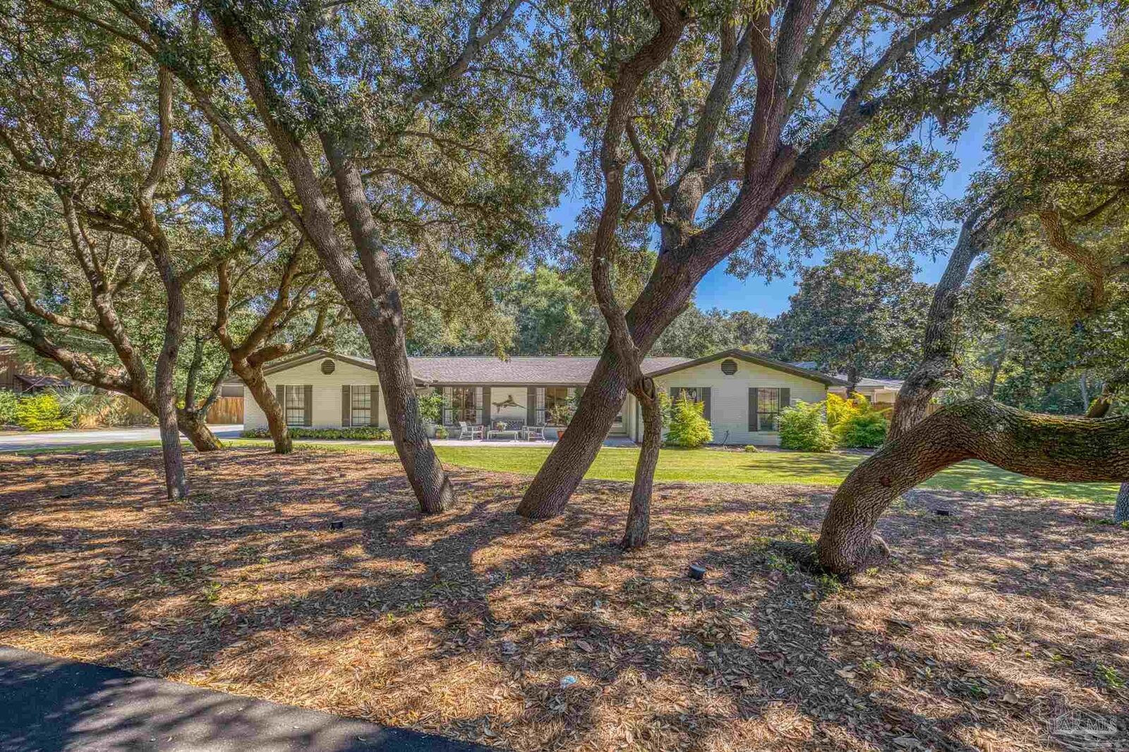 Property Photo: 230 Oviedo St FL 32561