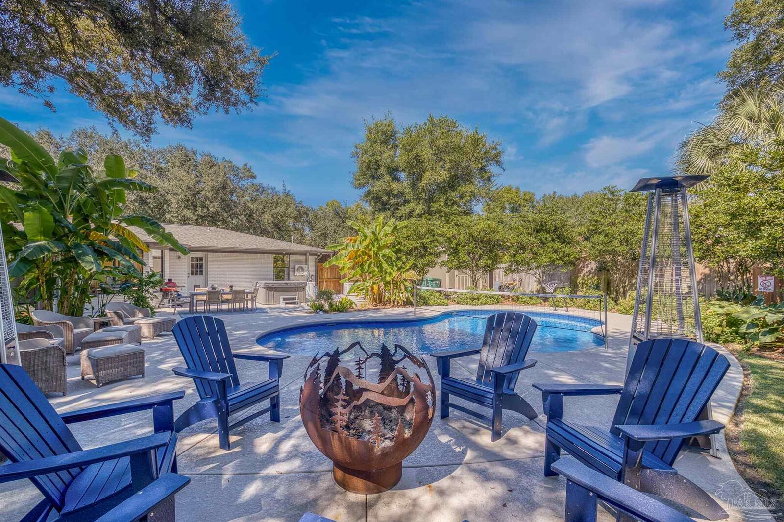 Property Photo:  230 Oviedo St  FL 32561 