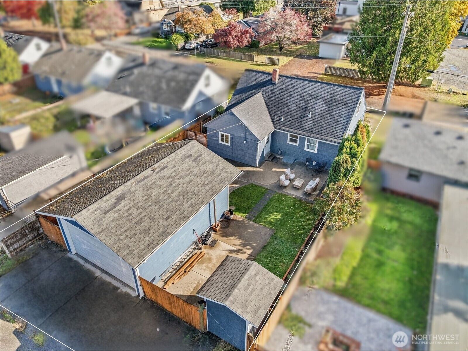 Property Photo: 728 5th Street SE WA 98372