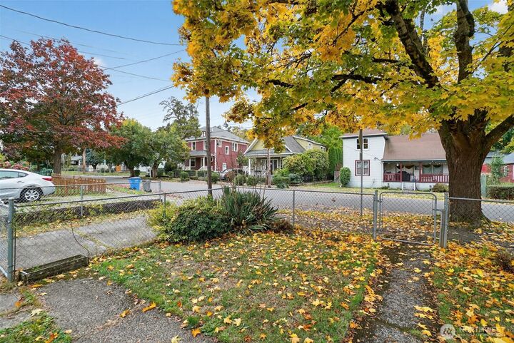 Property Photo: 2009 Kauffman Avenue WA 98660