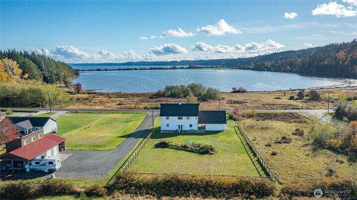 Property Photo:  157  Russell Road  WA 98282 