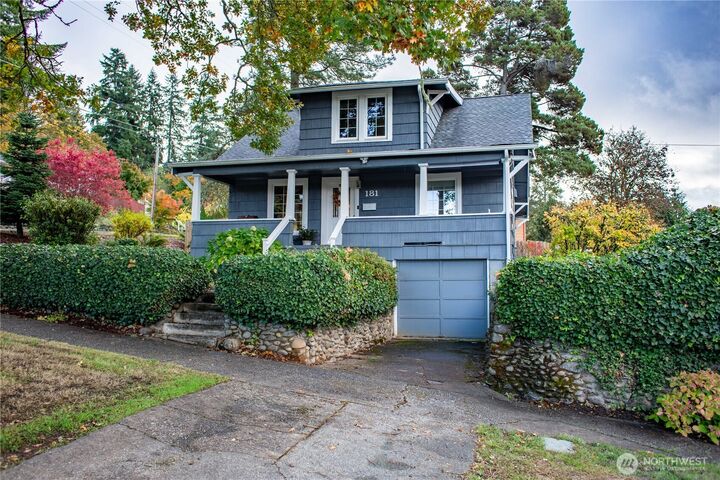 Property Photo:  181 SE 9th Street  WA 98532 