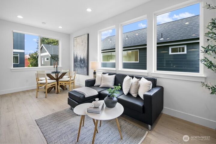 Property Photo:  322 B N 84th Street  WA 98103 