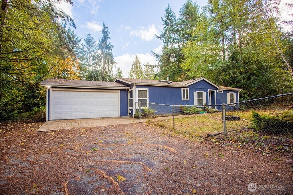 Property Photo: 1485 Eady Place E WA 98366