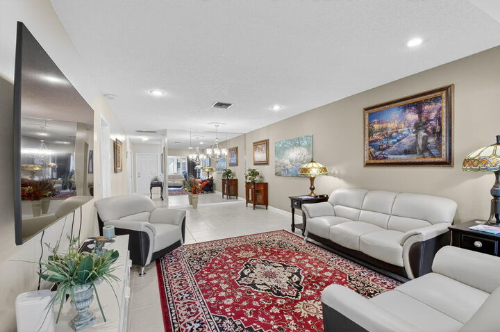 Property Photo:  1141 Violet Terrace 202  FL 33445 