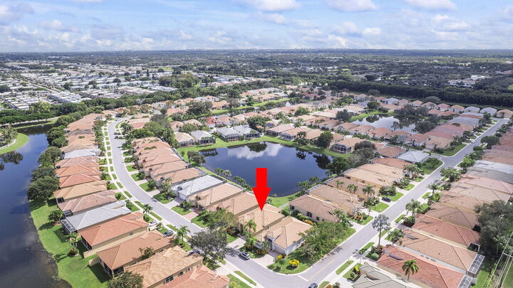 Property Photo:  7112 Demedici Circle  FL 33446 