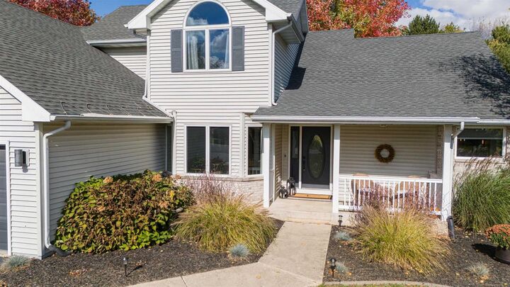 Property Photo:  6832 West Wood Ridge Drive  WI 53548