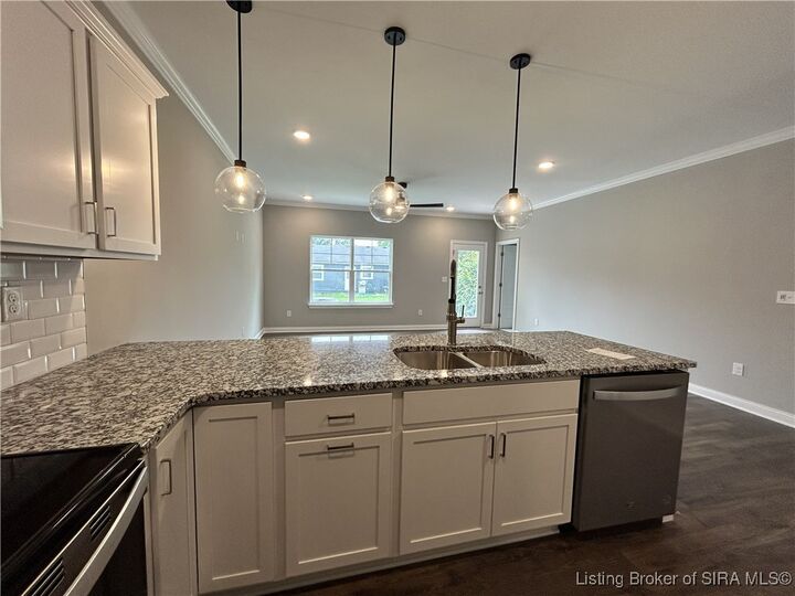 Property Photo:  3003 Bales Way  IN 47130