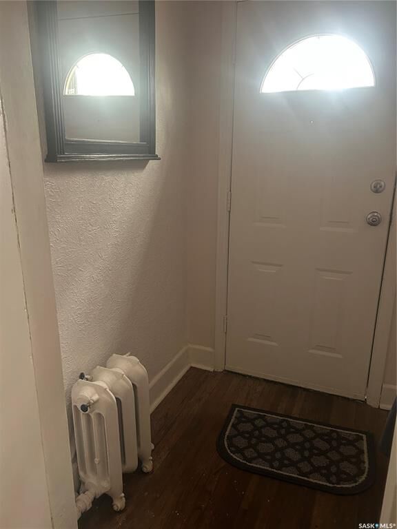 Property Photo:  919 C Avenue N  SK S7L 1W7