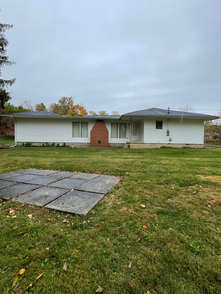 Property Photo: 1437 Valley Drive OH 45601