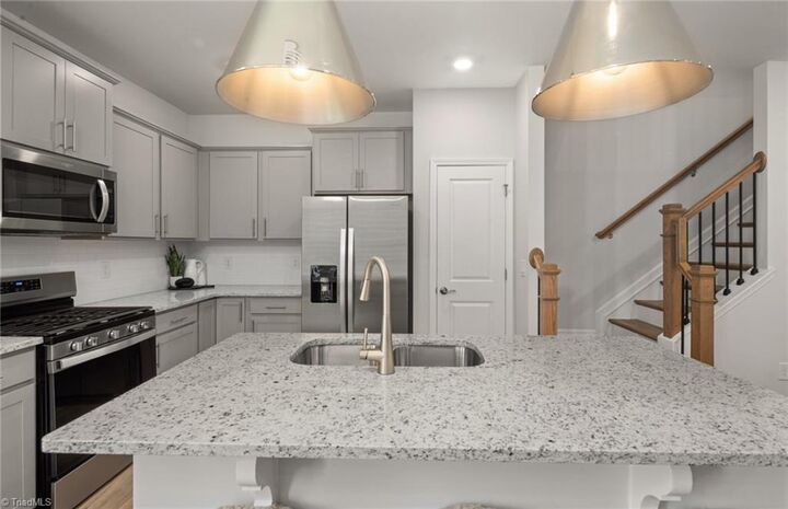 Property Photo:  904 Plum Creek Place  NC 27405 