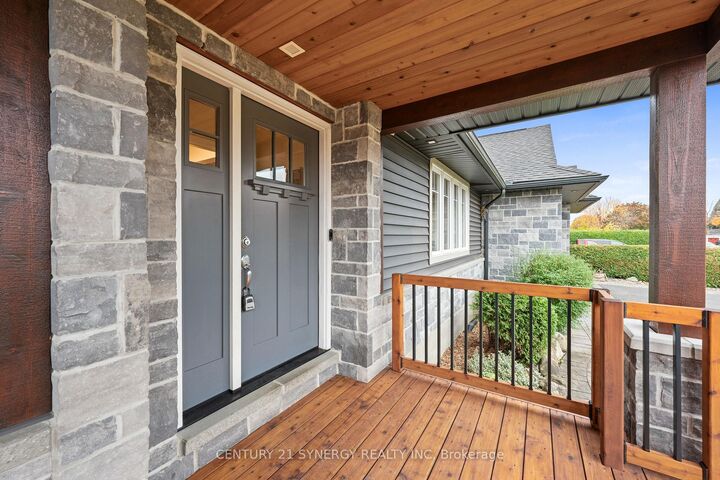 Property Photo: 22 Carola Street ON K2G 0Y1