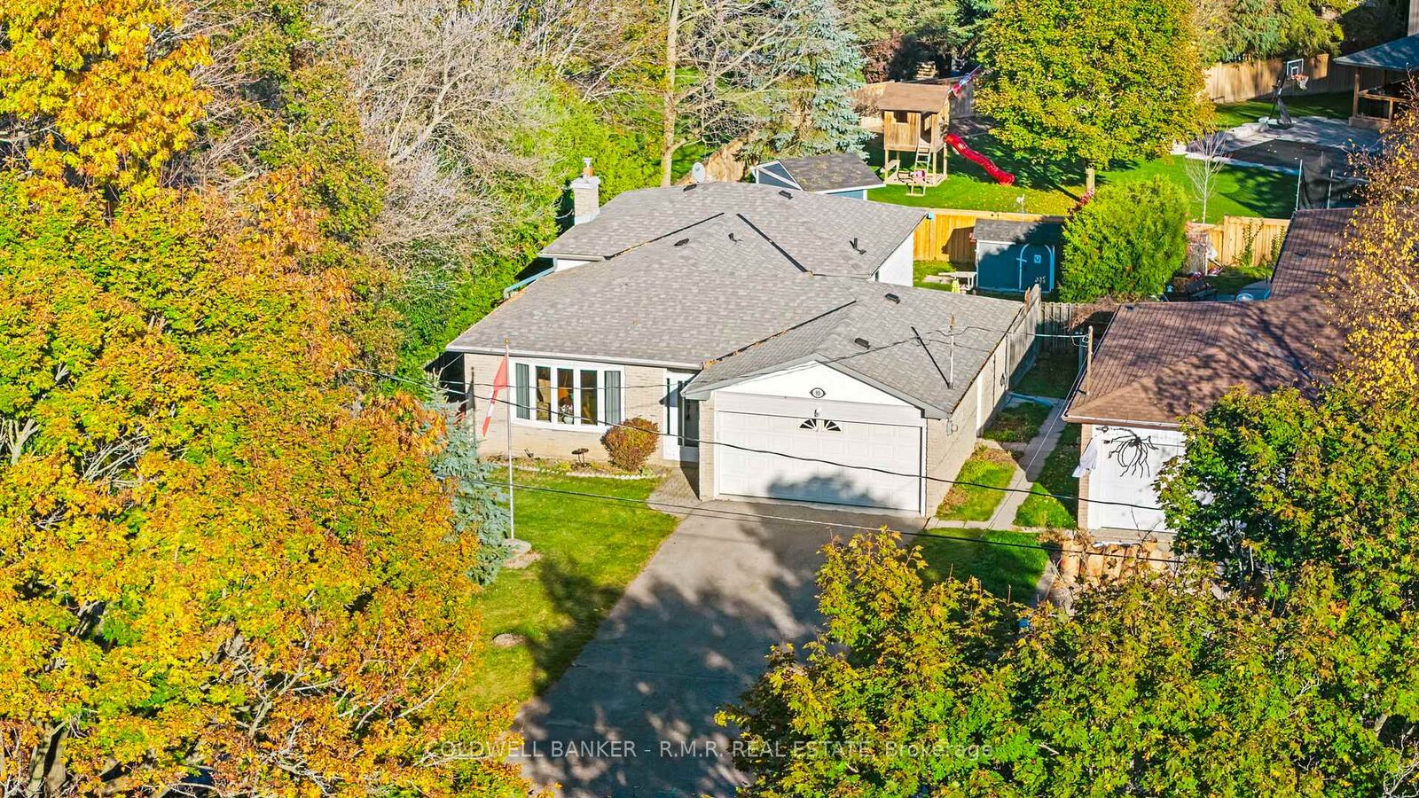 Property Photo:  93 Cedar Street N  ON L9P 1B2 