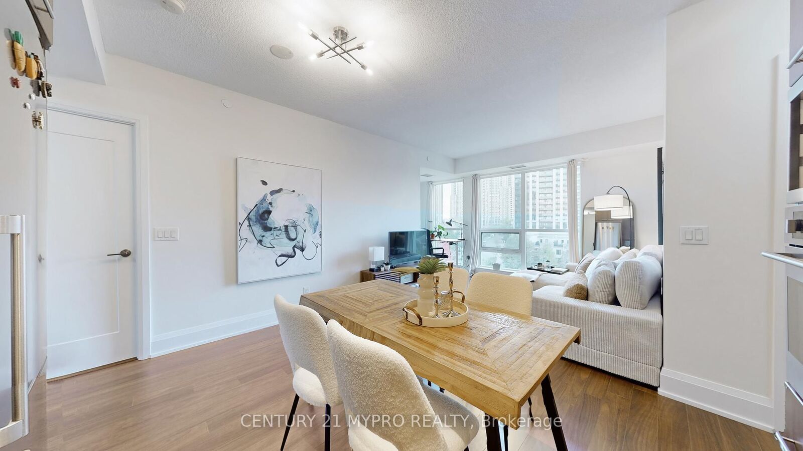 Property Photo:  120 Harrison Garden Boulevard 633  ON M2N 0H1 