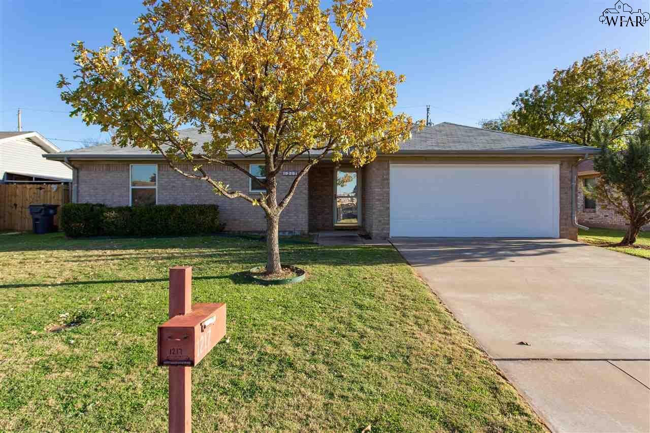 Property Photo:  1217 Sun Valley Dr  TX 76302 