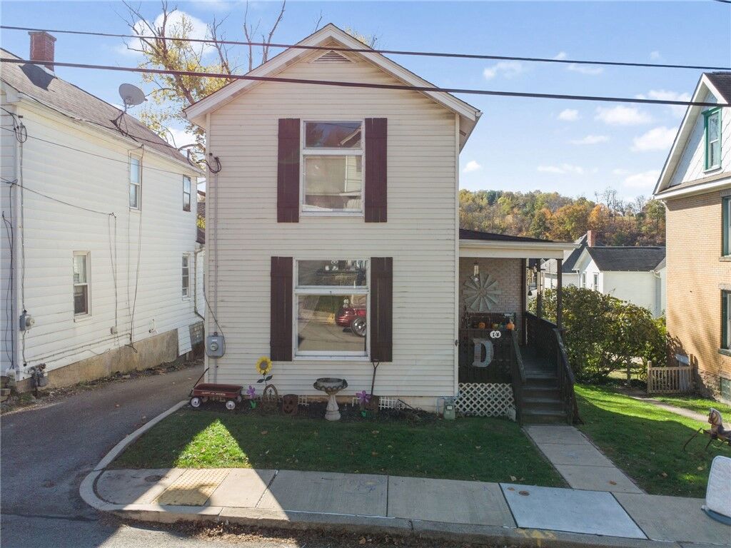 Property Photo:  14 Blaine Ave  PA 15665 