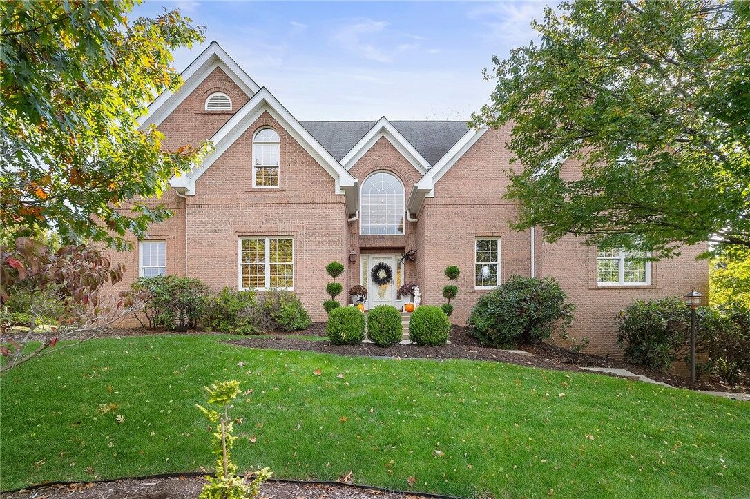 Property Photo:  727 Augusta Dr  PA 15017 