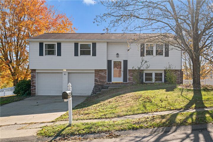 61 Escalon Dr  Findlay Twp PA 15108 photo