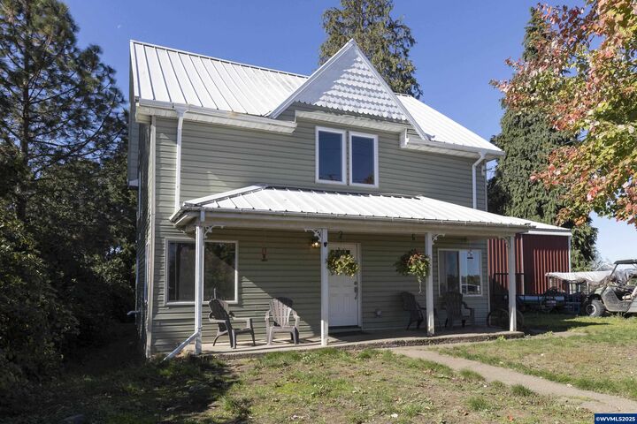 Property Photo:  19800 SW Briedwell Rd  OR 97128