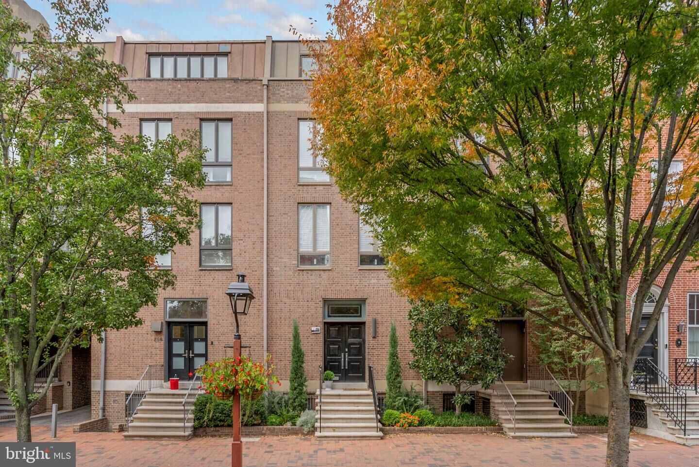 Property Photo:  254 S 3rd Street  PA 19106