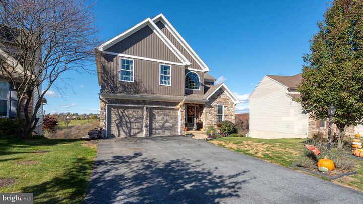 Property Photo:  495 Thomas Armor Drive  PA 17366 